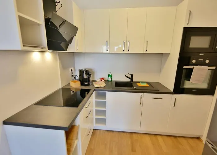 Zwischen Schönbrunn und dem City Center. Apt. 37